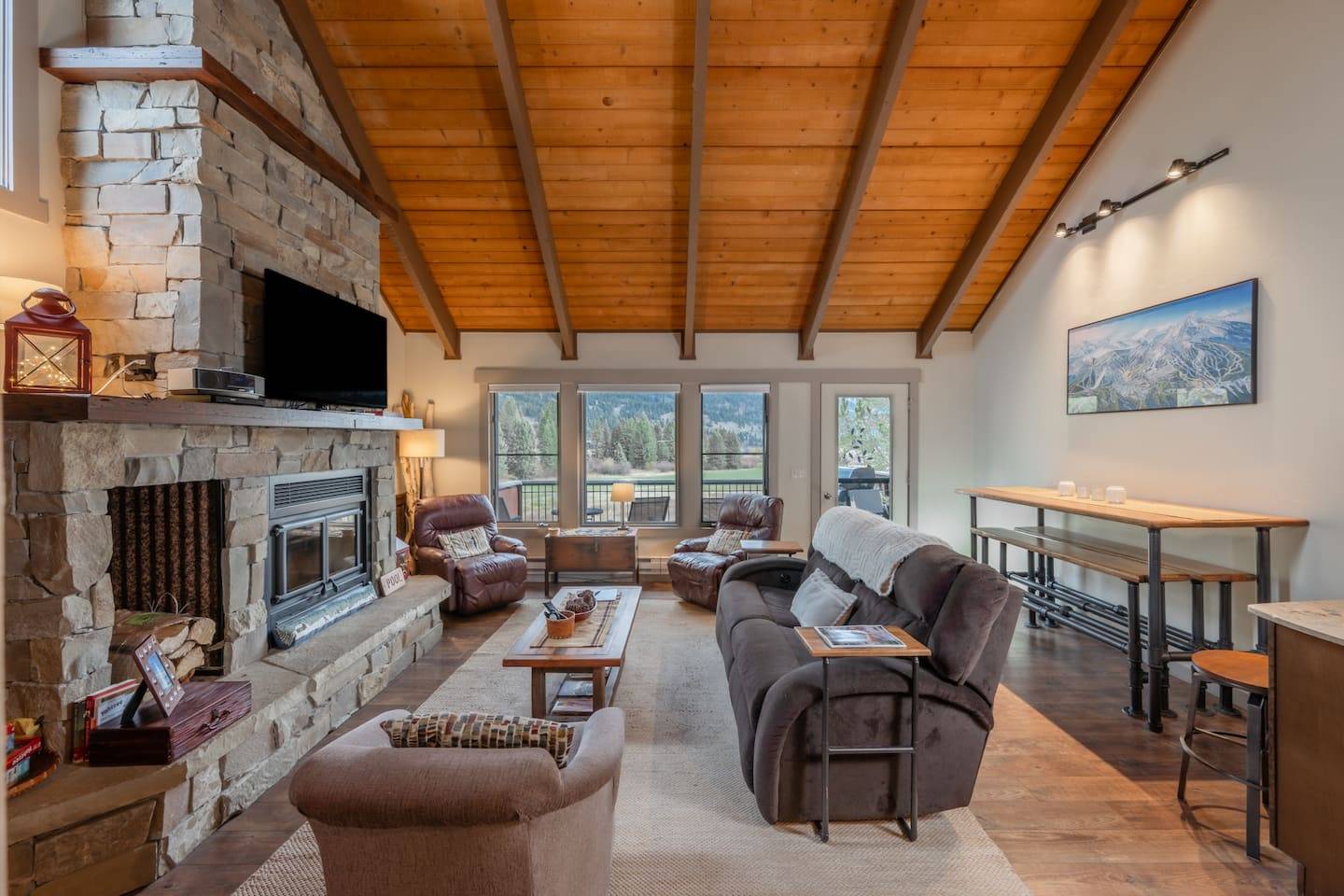 Glacier #168: 2 bedrooms, sleeps 4, in Big Sky, Montana
