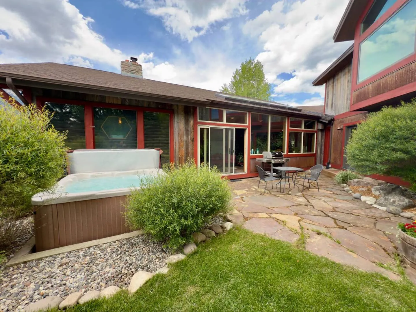 Yellowtail: 4 bedrooms, sleeps 8, in Big Sky, Montana
